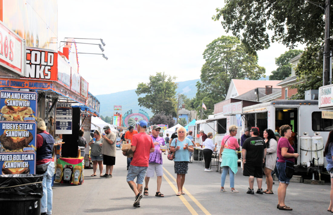 Regatta to begin Friday night; races set for Saturday News, Sports